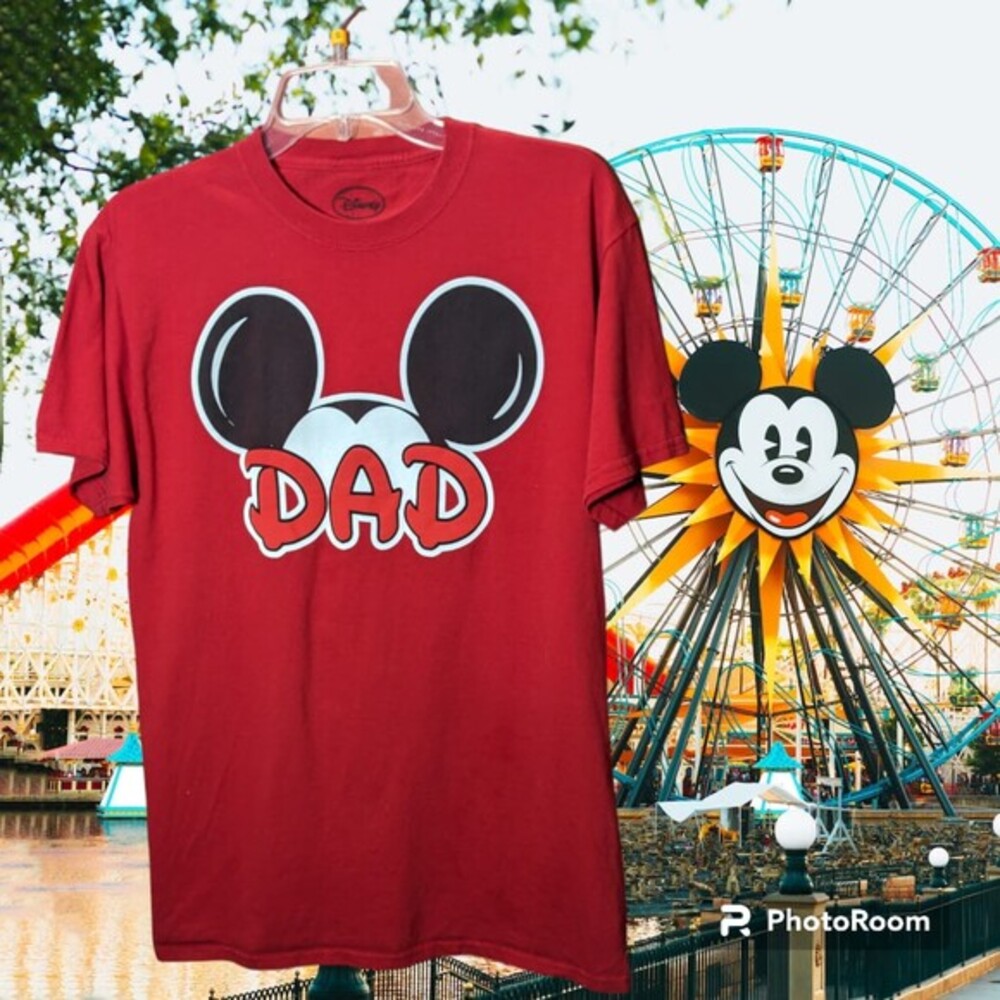 Disney Dad T-Shirt size‎ M (Red) (K22)